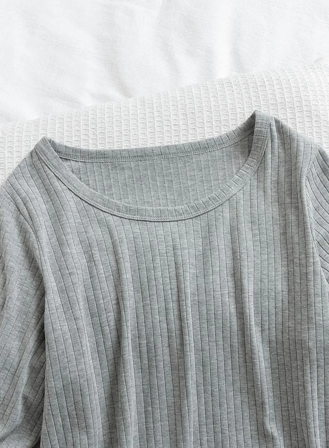 تايك تو طقم بيجاما من بنطال وبلوزة محبوكة بتفاصيل مضلعة